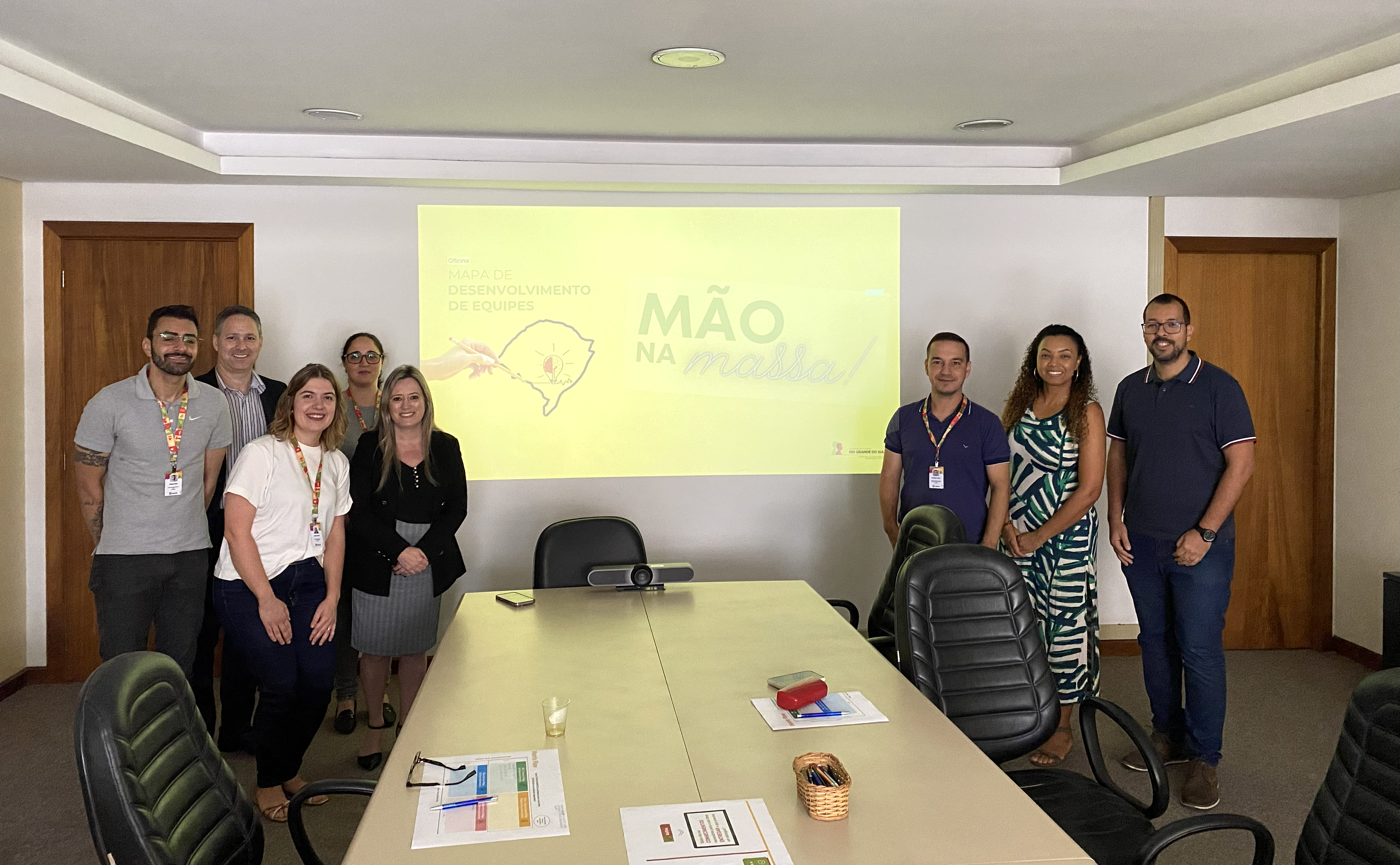 Alunos da Academia de Líderes participam da oficina Mapa de Desenvolvimento de Equipes