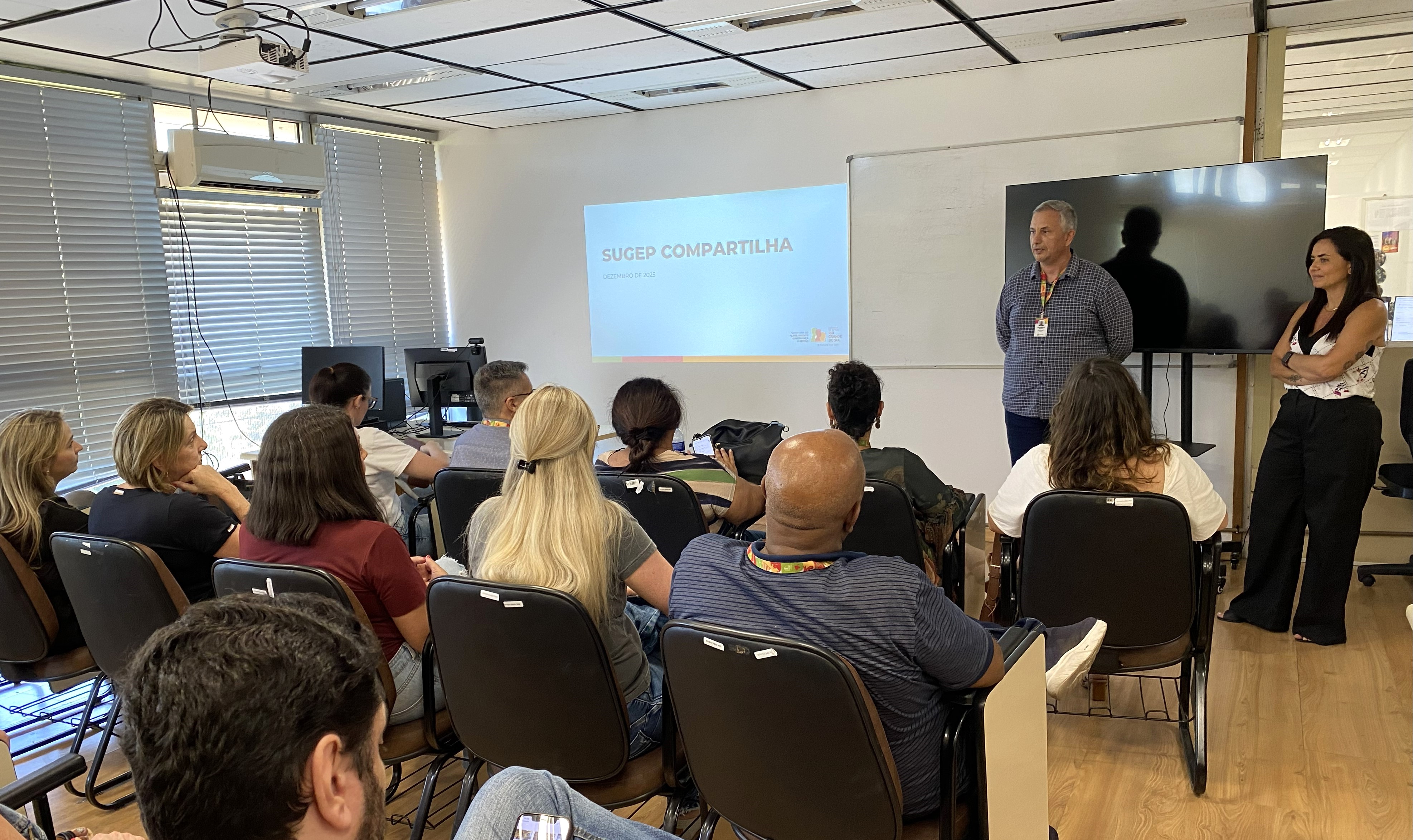 SUGEP realiza edição especial do Seminário Compartilha para acolher novos servidores ingressantes em 2025